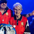 Dupla de idosos vence torneio de game na França