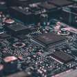 O que tem dentro de um chip de computador?