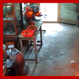 Celular pega fogo e explode no bolso de idoso na Índia