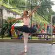 Bailarina do Complexo do Alemão conquista bolsa no Canadá