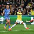 Debinha mostra oportunismo dentro da área, mas não evita derrota para a França na Copa Feminina