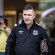 Paulo Turra se reencontrará com o Athletico-PR após início péssimo no Santos