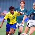 'A CBF tenta enterrar as pioneiras', dispara ex-jogadora da Seleção Brasileira