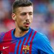 Com proposta da Arábia Saudita, zagueiro do Barcelona aguarda interesse da Europa para definir futuro