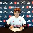 Manchester United contrata Miyazawa, artilheira da última Copa do Mundo feminina
