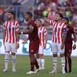 Com gol de pênalti no fim, Venezuela vence o Paraguai pelas Eliminatórias da Copa do Mundo