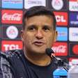 Técnico do Athletico-PR, Wesley Carvalho admite que Flamengo "estava engasgado"