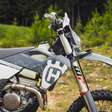 Husqvarna TE 300 e FE 350 Pro: atualização do line-up enduro para 2024