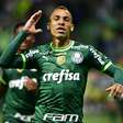 Torcida do Palmeiras persegue jogador, mas se indigna quando Breno Lopes resolve dar o troco