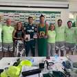 Campeã olímpica de vôlei, Walewska visita Academia de Futebol e presenteia Abel: "Vou torcer para o Palmeiras"