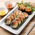 Kimbap: aprenda como fazer o "sushi coreano" em casa