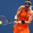Bia Haddad se afasta da briga por vaga no WTA Finals