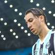 Geromel se aproxima de retorno e procura manter a titularidade no Grêmio