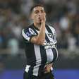 Botafogo renova contrato de Hugo até 2026