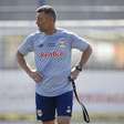 Caixinha pode ter reforço de até quatro atletas contra o Palmeiras