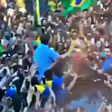'Se Deus quiser, no futuro voltaremos', discursa Bolsonaro para multidão em Fortaleza