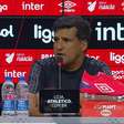 Técnico do Athletico-PR, Wesley Carvalho explica derrota em clássico: 'Criamos, mas não aproveitamos'