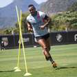 ESTÁ GORDO OU NÃO? Vasco monitora peso de Payet e chega à inevitável conclusão sobre seu camisa 10