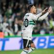 Robson segue fase artilheira e se torna líder de gols e assistências do Coritiba em 2023
