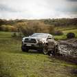 Toyota Hilux ganha nova versão com suspensão reforçada