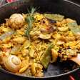Socarrat: receita espanhola de arroz que queima no fundo da panela