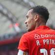 Desafio para 2024: Internacional Busca Meia à Altura de Alan Patrick e a Base do colorado é preocupante !