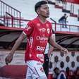 Eles ficam! Vila Nova age rápido e acerta a renovação dos contratos de lateral-direito e zagueiro; confira detalhes