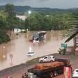 Após temporal, SC tem alagamentos, casas destelhadas, rodovias interditadas e duas mortes