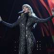 Taylor Swift não menciona fã morta em show e recebe críticas