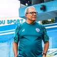 Hélio dos Anjos no Sport? Treinador quebra o silêncio e fala sobre possibilidade: "Hoje no início do dia"