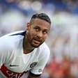 Neymar chegou ao PSG machucado, garante jornal francês