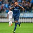Reviravolta Gaúcha: Herói de 2017, Jailson, do Grêmio, pode vestir as cores do Internacional em nova negociação.