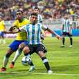 Argentina goleia Brasil com direito a hat-trick e está na semifinal da Copa do Mundo Sub-17