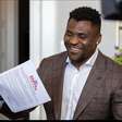Comentarista aponta 'rivais interessantes' para a estreia de Francis Ngannou na PFL