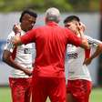 Após Flamengo igualar pontuação do Palmeiras, Tite ainda evita falar em título