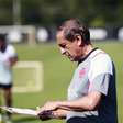 Ramón Díaz tem dúvidas para definir escalação do Vasco contra o Corinthians; veja provável time