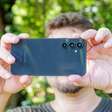 Galaxy A54 x Moto G84: qual é o melhor celular intermediário?