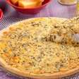 Pizza 4 queijos de liquidificador: uma receita pronta em 40 minutos