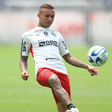 Everton Cebolinha projeta duelo decisivo entre Flamengo e Atlético-MG e ressalta bom momento do time mineiro
