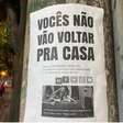Vascaínos ameaçam corintianos com cartazes em São Januário