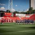 Outro saindo?! Meia do Vila Nova é alvo de interesse de clube da Série A e põe em dúvida seu futuro no Tigre