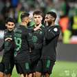 Com Firmino no banco, Mahrez vai às redes, e Al-Ahli atropela Abha pelo Campeonato Saudita