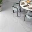 Porcelanato branco: 15 fotos fascinantes para compor seu décor
