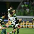 Rony sofre choque violento com goleiro do América-MG e deixa jogo do Palmeiras no início