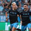 Grêmio vence o Goiás de virada no Campeonato Brasileiro e garante vaga na Libertadores de 2024