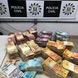 Polícia Civil de Porto Alegre prende 10 pessoas e apreende mais de 200 mil em espécie