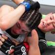 Após passagem frustrante no peso mosca, Miesha Tate retorna aos galos e finaliza rival no UFC Austin