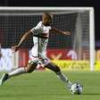 Lucas tem lesão grave descartada, mas é dúvida contra o Flamengo