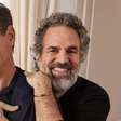 "Ninguém quer ver minha bunda velha": Mark Ruffalo desabafa com Robert Downey Jr. sobre cenas sensuais em seu novo filme
