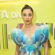 GKay usa look feito com detritos do mar no 2º dia da Farofa